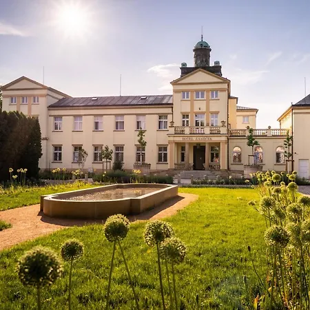 Hotel Zamecek Poděbrady